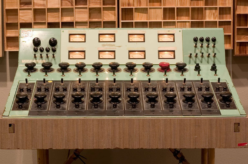 UA_610_console